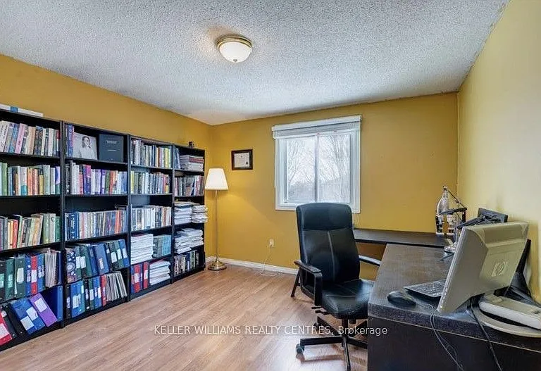 21 Delaney Cres — Photo 12