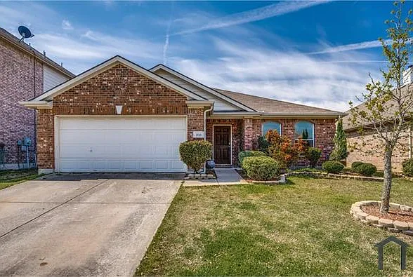 1726 Duck Cove Dr — Photo 1