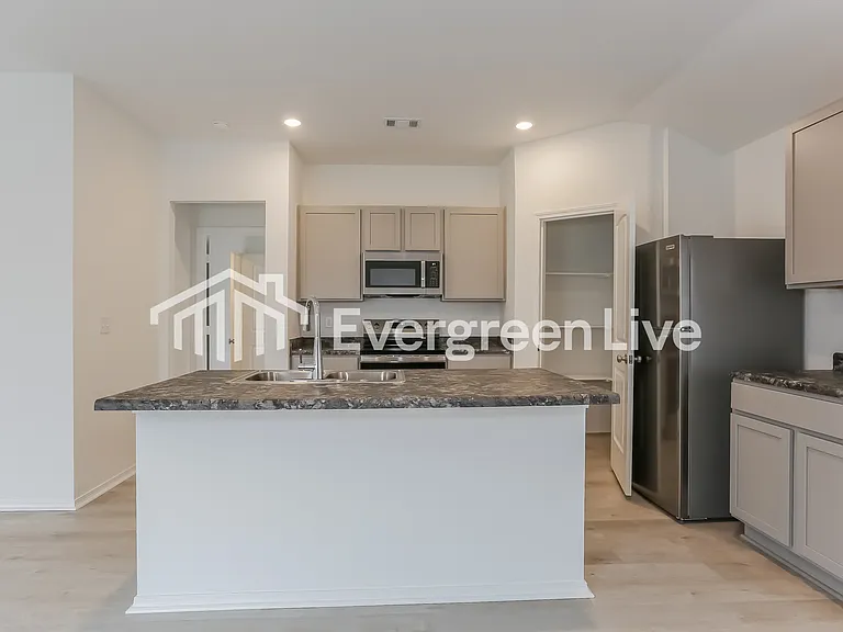 103 Powder River Dr — Photo 4