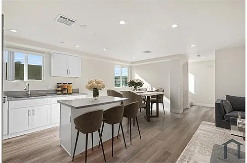 1822 Orchard Ave #1822 Photo 1