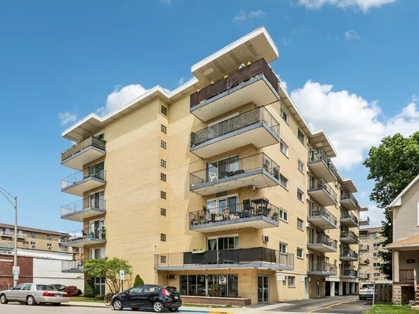 320 Circle Ave APT 403, Forest Park, IL 60130