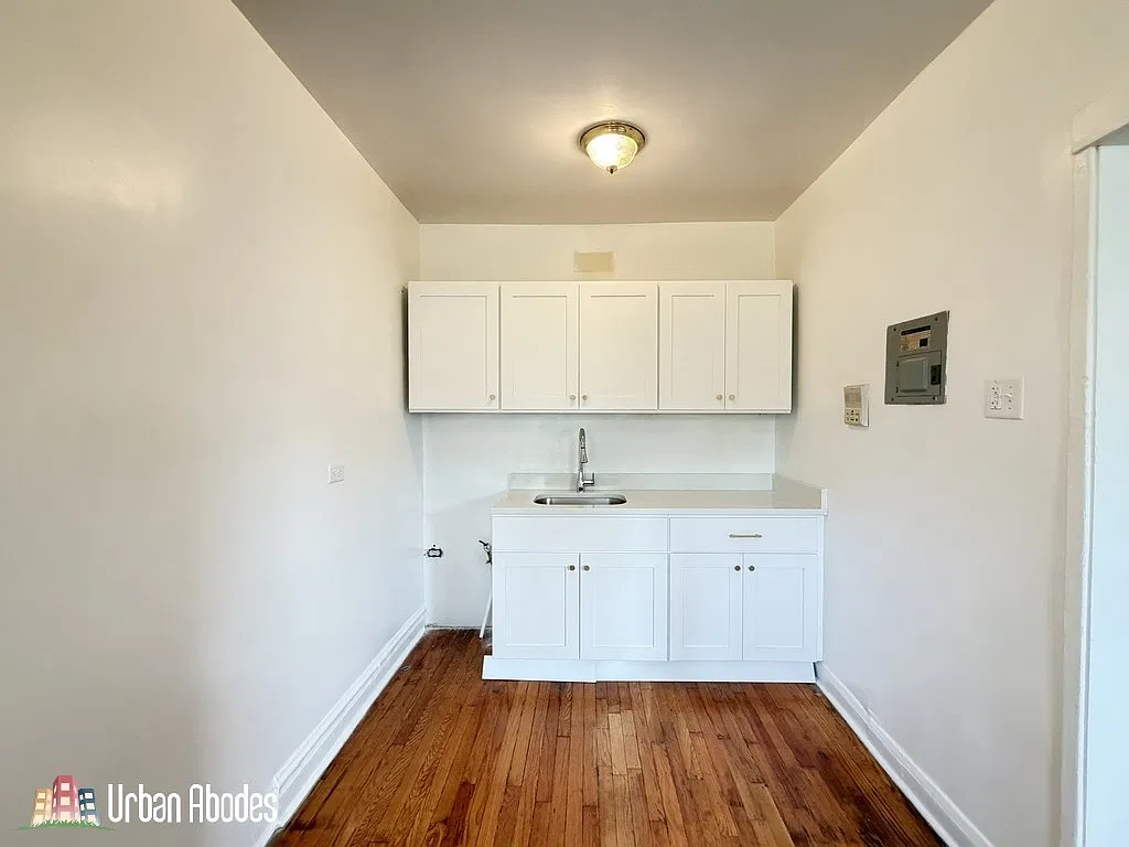 Studio, 400 sqft, $1,500 — Photo 2