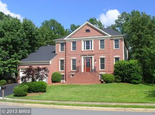 3011 Ashburton Manor Dr, Herndon, VA 20171
