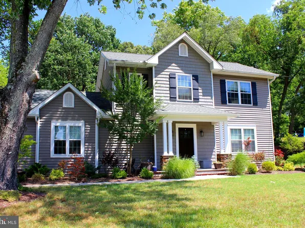 8150 Elizabeth Rd, Pasadena, MD 21122