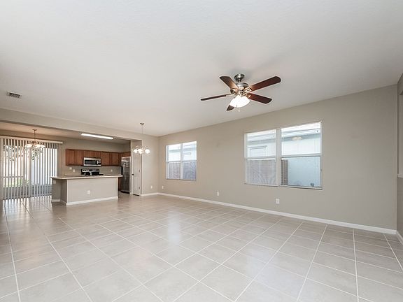5th image of 3816 Mount Carmel Ln