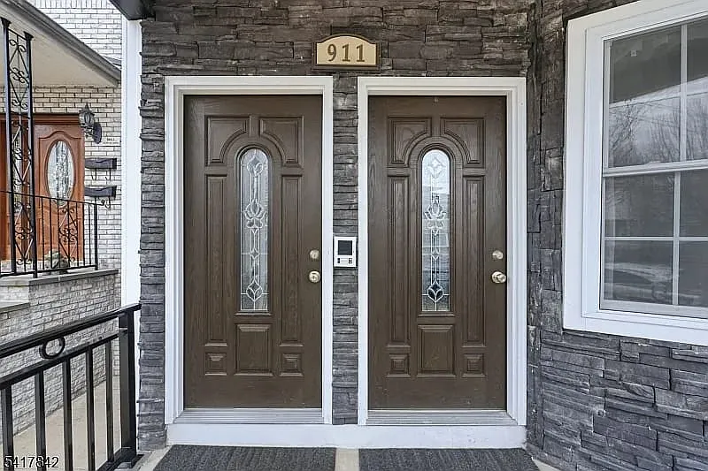 3 bed, $3,500 — Photo 3