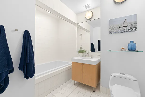 Sold by Douglas Elliman | media 15