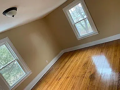 121 Temple Pl — Photo 3