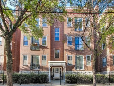 1326 W Belmont Ave #1E, Chicago, IL, 60657