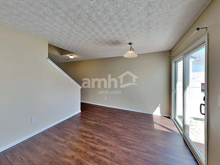 5979 Haydens Crossing Blvd — Photo 7