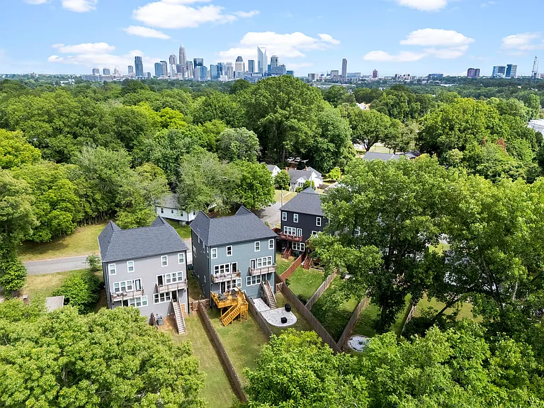 2703 Parkway Ave — Photo 26