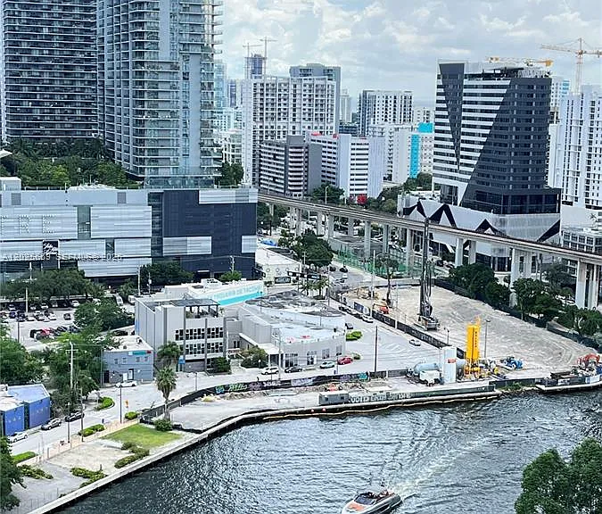 350 S Miami Ave #2302 — Photo 18