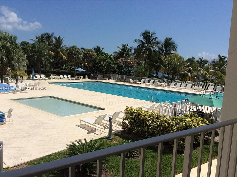 881 Ocean Dr #Townhouse 3