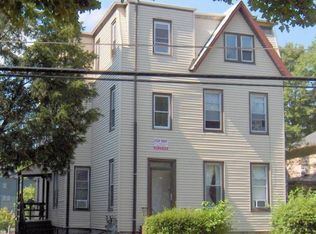 12 Balmforth Ave APT 3R, Danbury, CT 06810