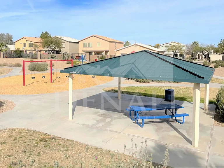 925 E Canyon Rock Rd — Photo 20