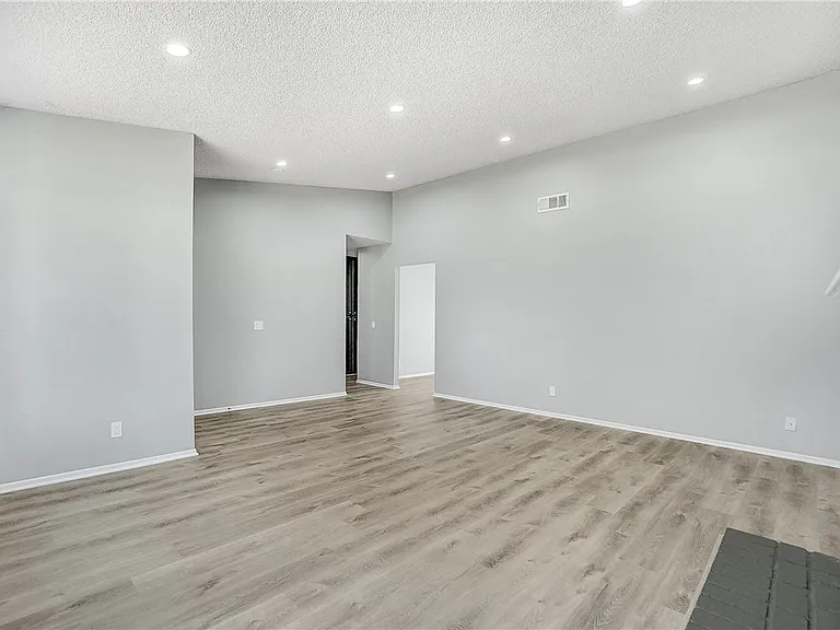 1721 Viridan Ave #1721 — Photo 14