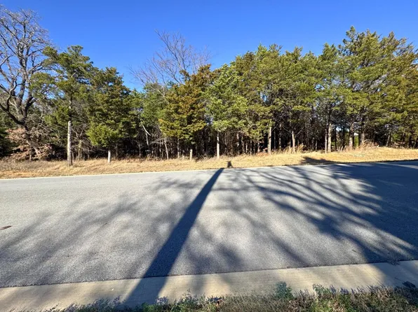 202 Pine Hls, Gordonville, TX 76245
