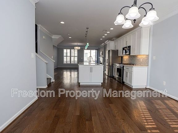 5th image of 11974 Mirror Lake Ln