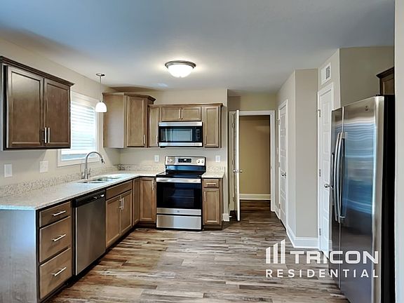 4th image of 1069 Dublin Dr