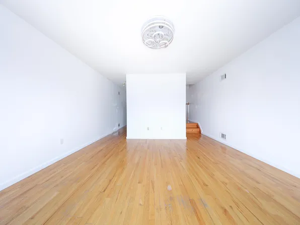 139 Kiswick Street image 3 of 31