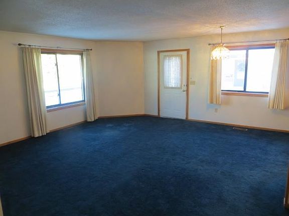 5th image of 5505 Orleans Ln N APT 1