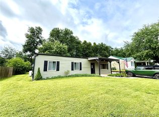 322 Vest Rd, Henryville, IN 47126