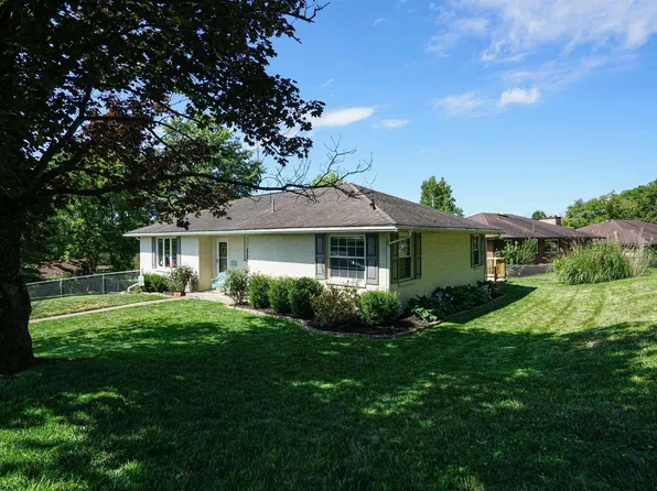 711 Lawman Ave, Bridgeport, WV 26330