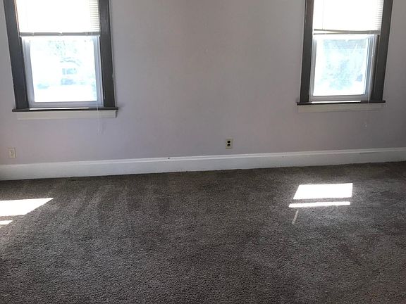 3rd image of 3838 Biehl Ave Floor 1