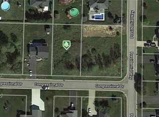 7502 Congressional Dr, Lockport, NY 14094