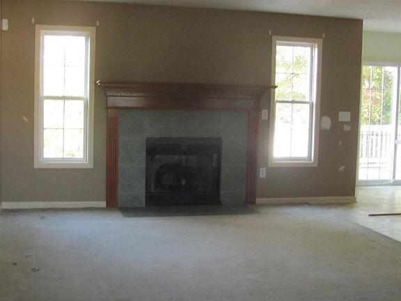 4th image of 342 Bear Oak Ct
