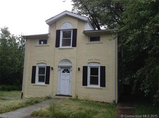 80 Giddings St, Hartford, CT 06106
