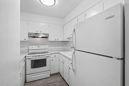 404 E Park Ave Photo 1
