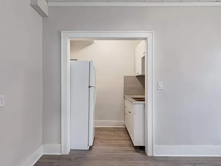 2079 Hamilton St #11 — Photo 7