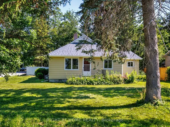 51 Lakeside Dr, Innisfil, ON L9S 2T8