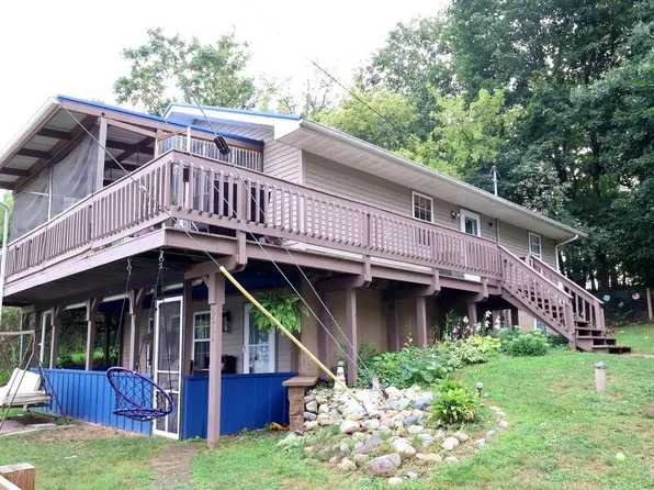 5656 Paradise Dr, Reading, MI 49274