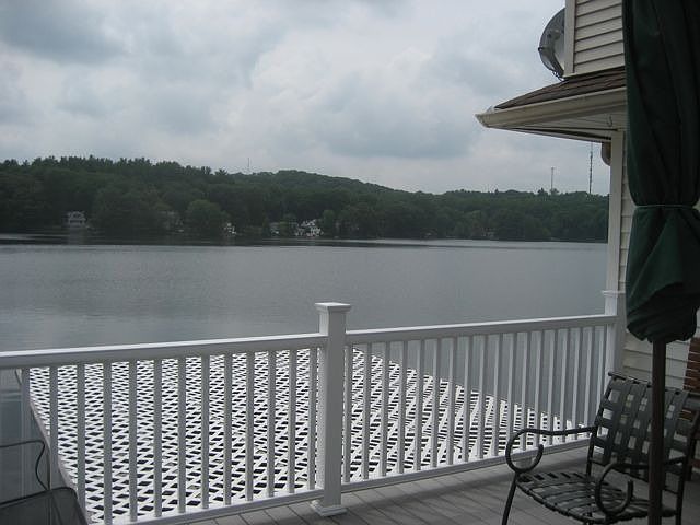 Lakeside Living