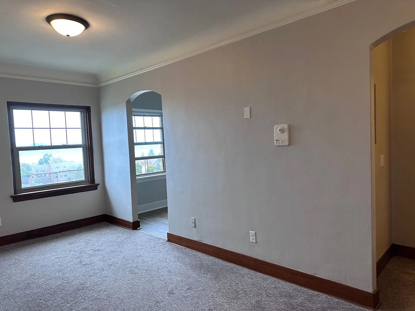 Buckingham Apartments — Photo 2