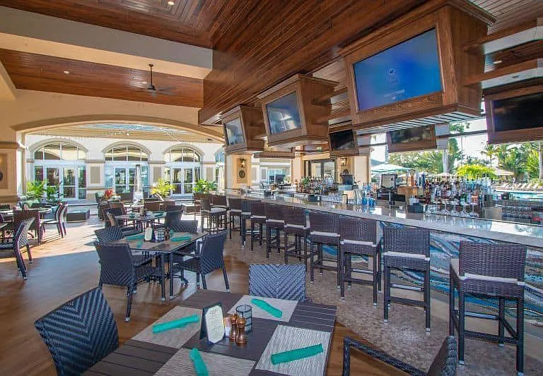 1st Class Bar and Grill
