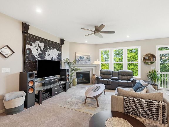 4th image of 1702 Skyview Dr