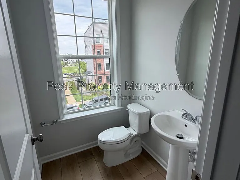227 Brattice Dr — Photo 16