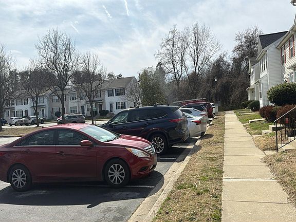 4th image of 450 Renfro Ct