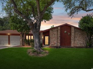 5723 Sun Ridge Dr, San Antonio, TX 78247