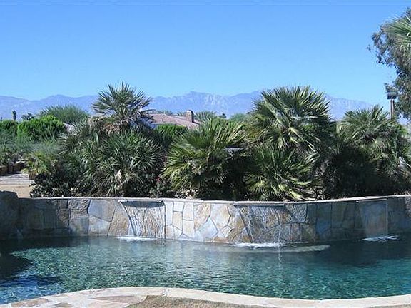 2nd image of 40655 Yucca Ln