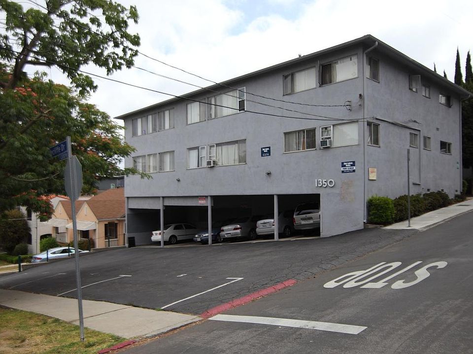 1st image of 1350 Edgecliffe Dr APT 4