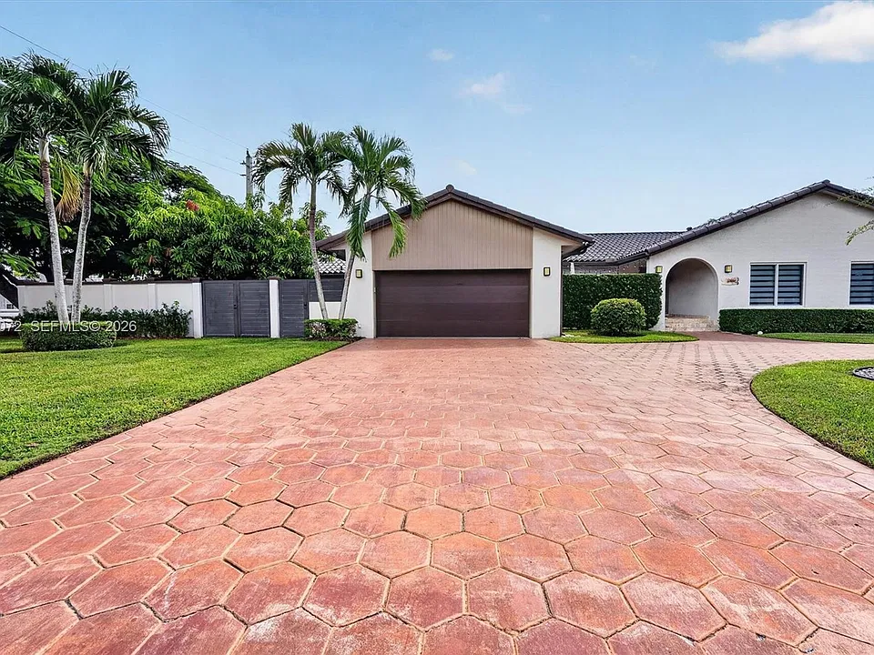 10405 SW 79th Pl