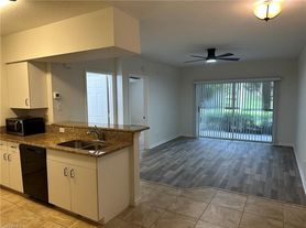27103 Matheson Ave, Bonita Springs, FL