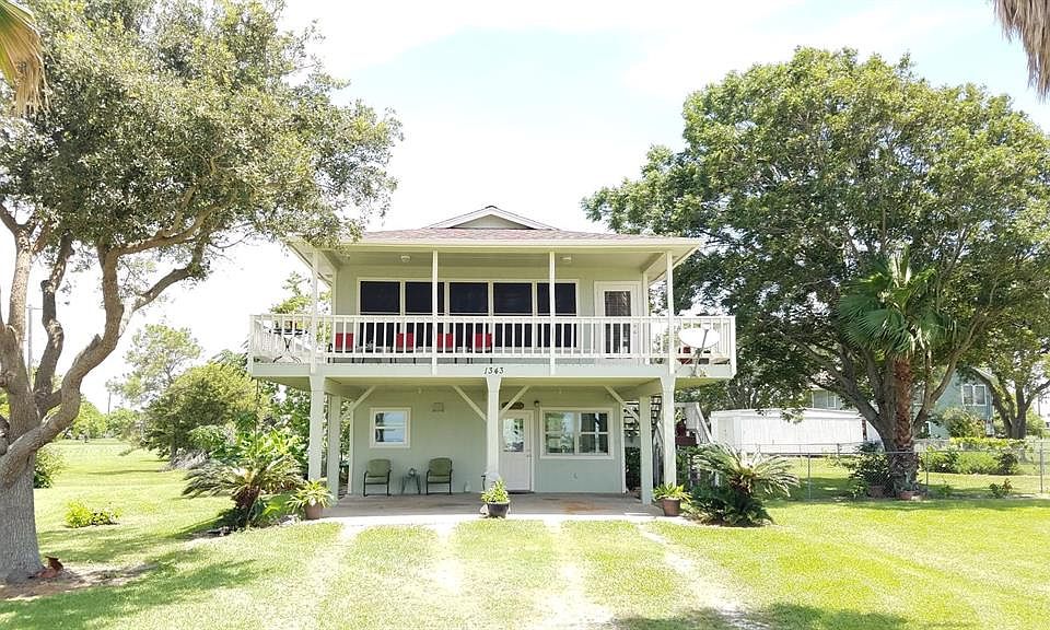 1st image of 1343 W Bayshore Dr