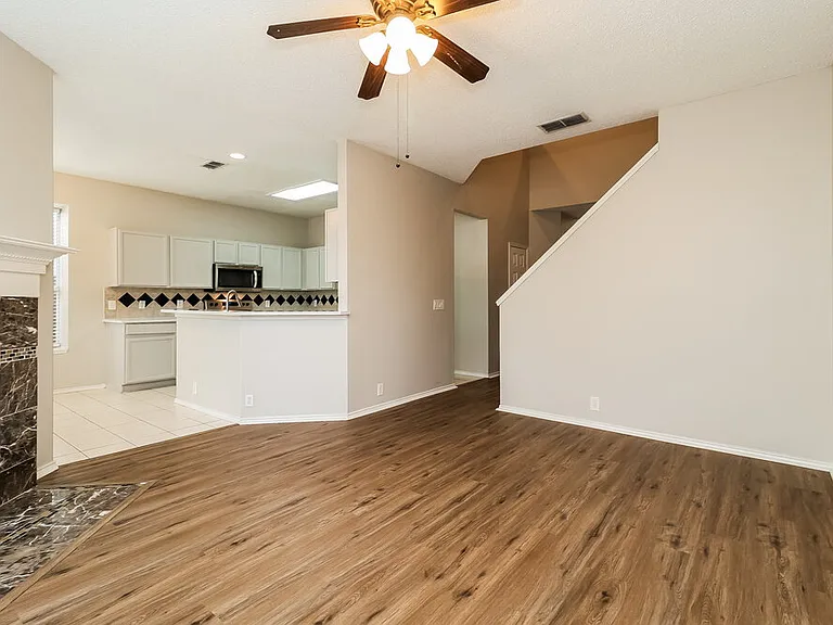 3336 Raleigh Dr — Photo 8