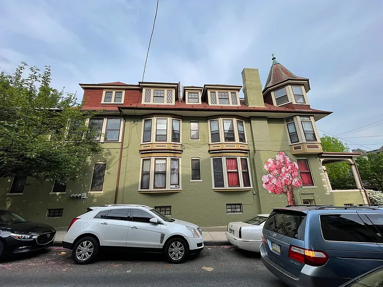 433 Windsor St #3 — Photo 31