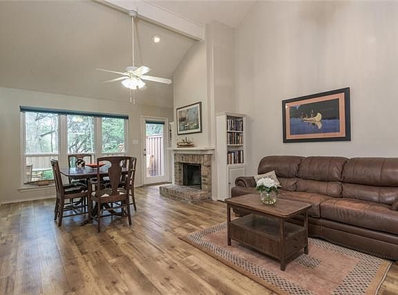 2nd image of 8328 Summerwood Dr